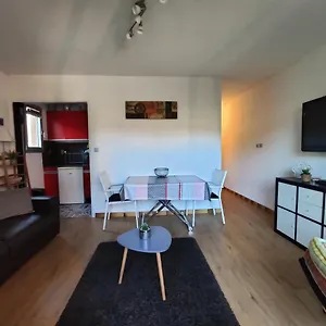 la-golette-appartement-proche-plage-tout-pied.fr-provencehotel.com/